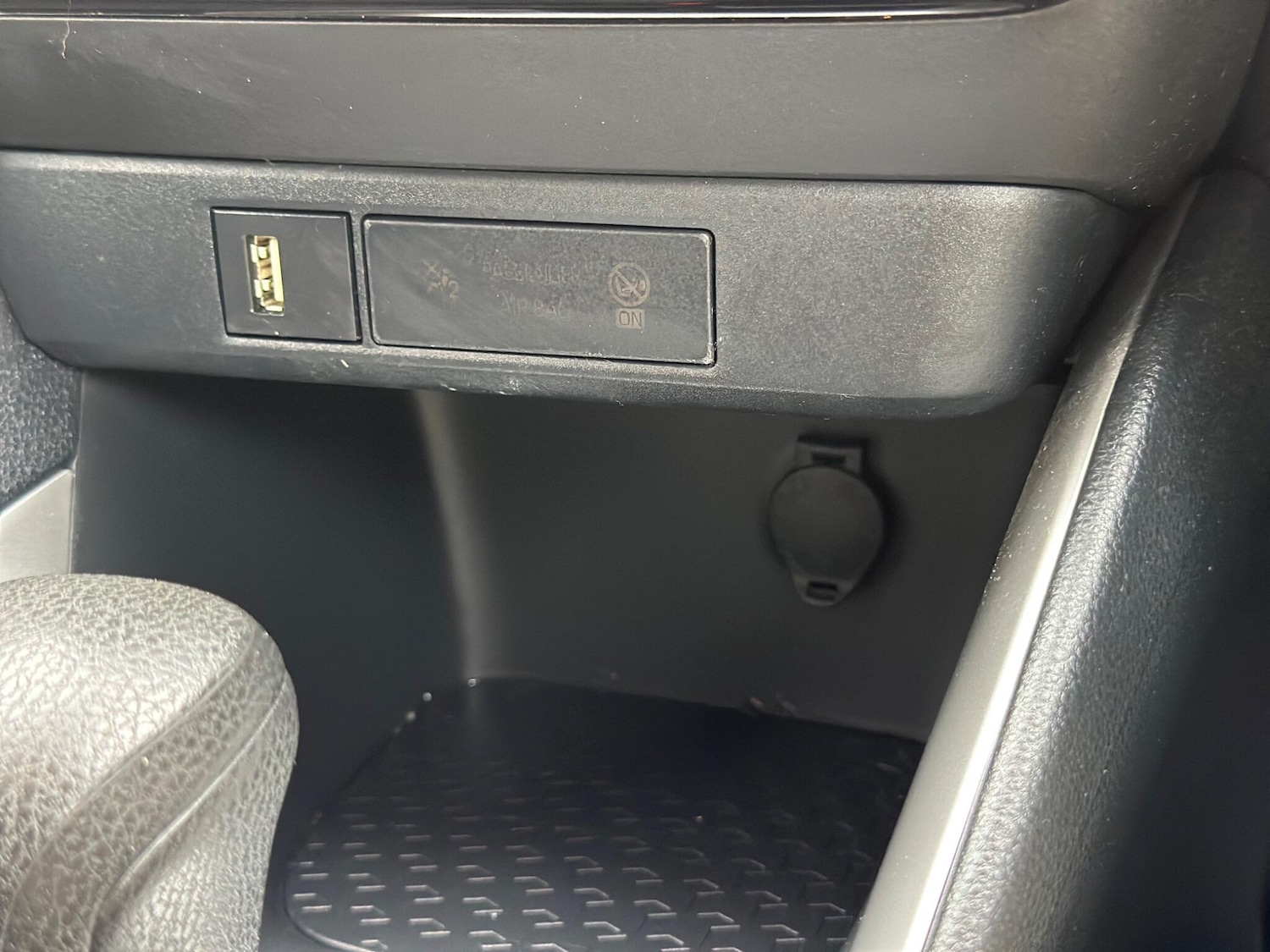 Used Toyota Yaris 2021 for sale - 76457770: Photo 39