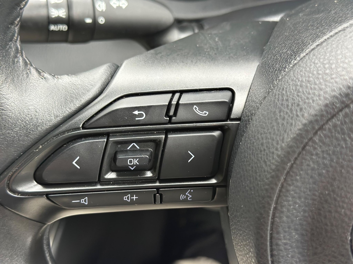 Used Toyota Yaris 2021 for sale - 76457770: Photo 43