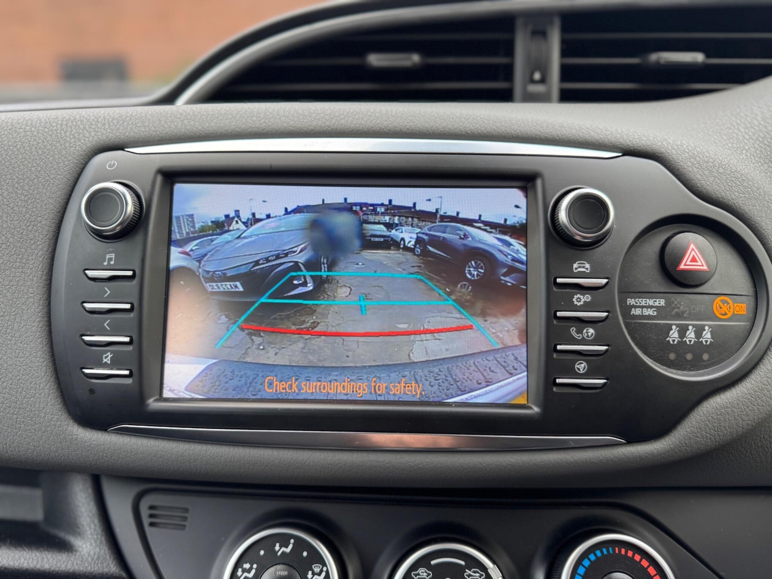 Used Toyota Yaris 2018 for sale - 76953018: Photo 28