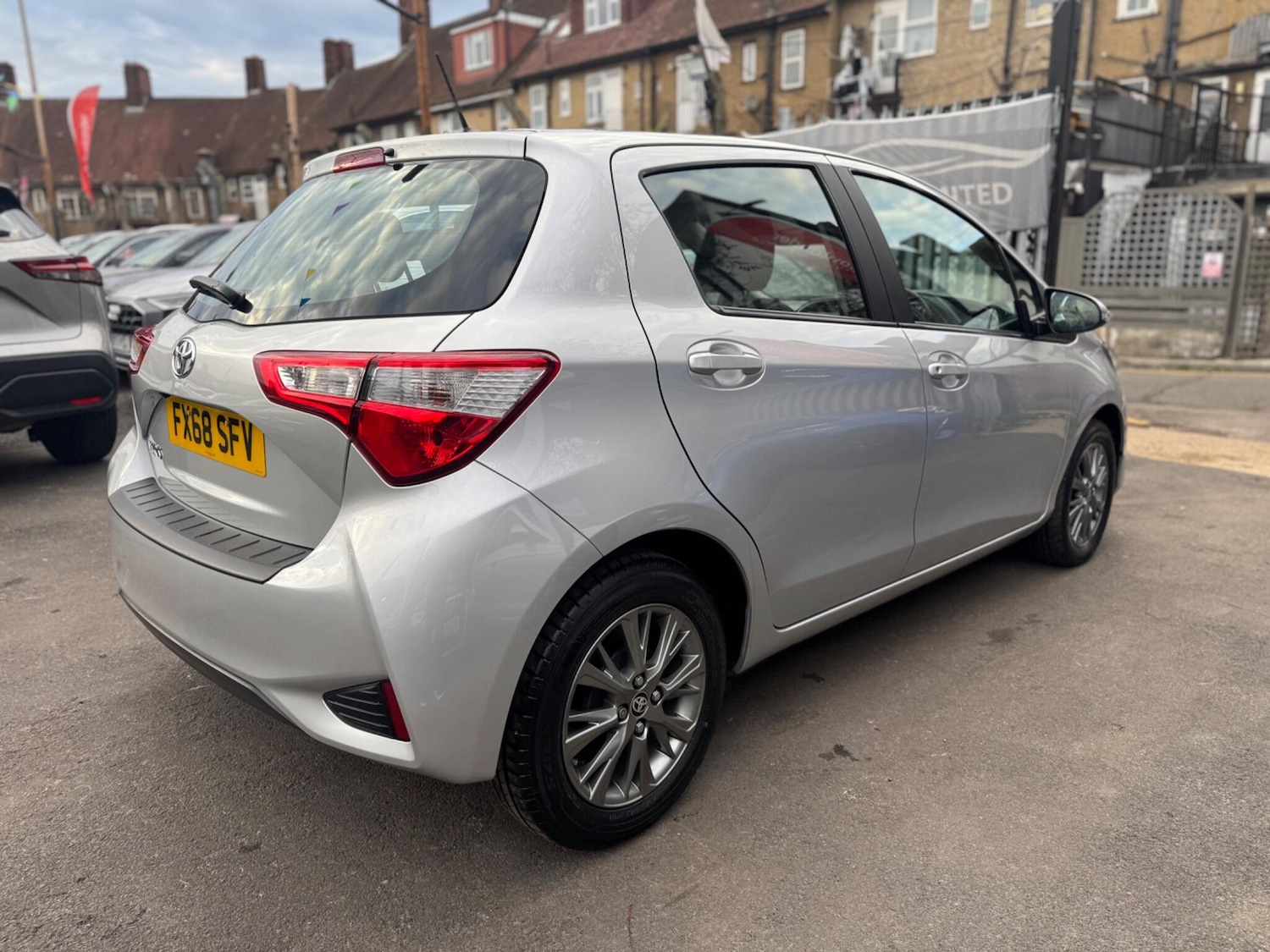 Used Toyota Yaris 2018 for sale - 76953018: Photo 6