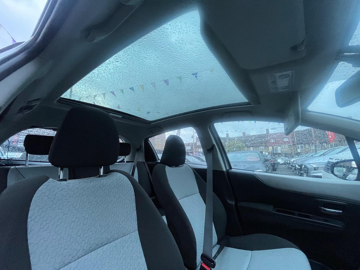 Used Toyota Yaris 2013 for sale - 77537963: Photo 35