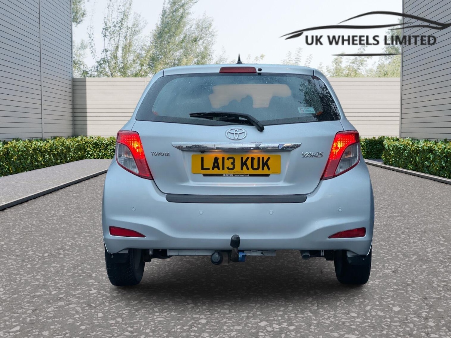 Used Toyota Yaris 2013 for sale - 77537963: Photo 4