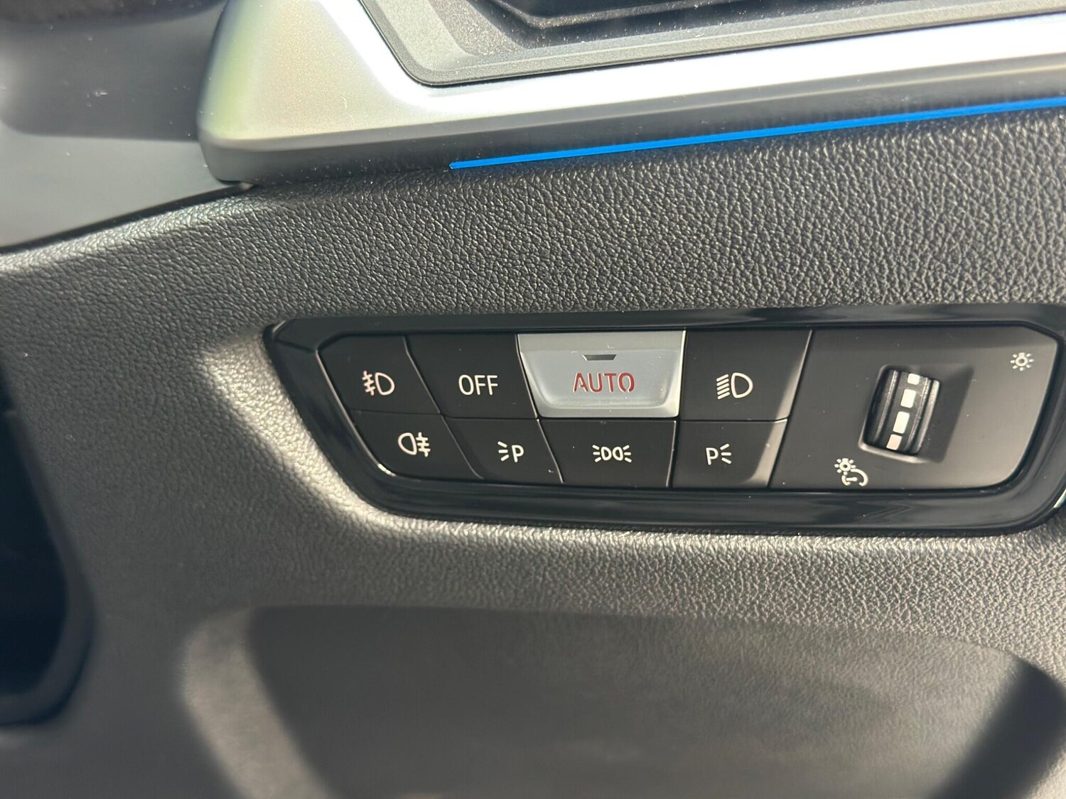 Used BMW 3 Series 2022 for sale - 76295443: Photo 32