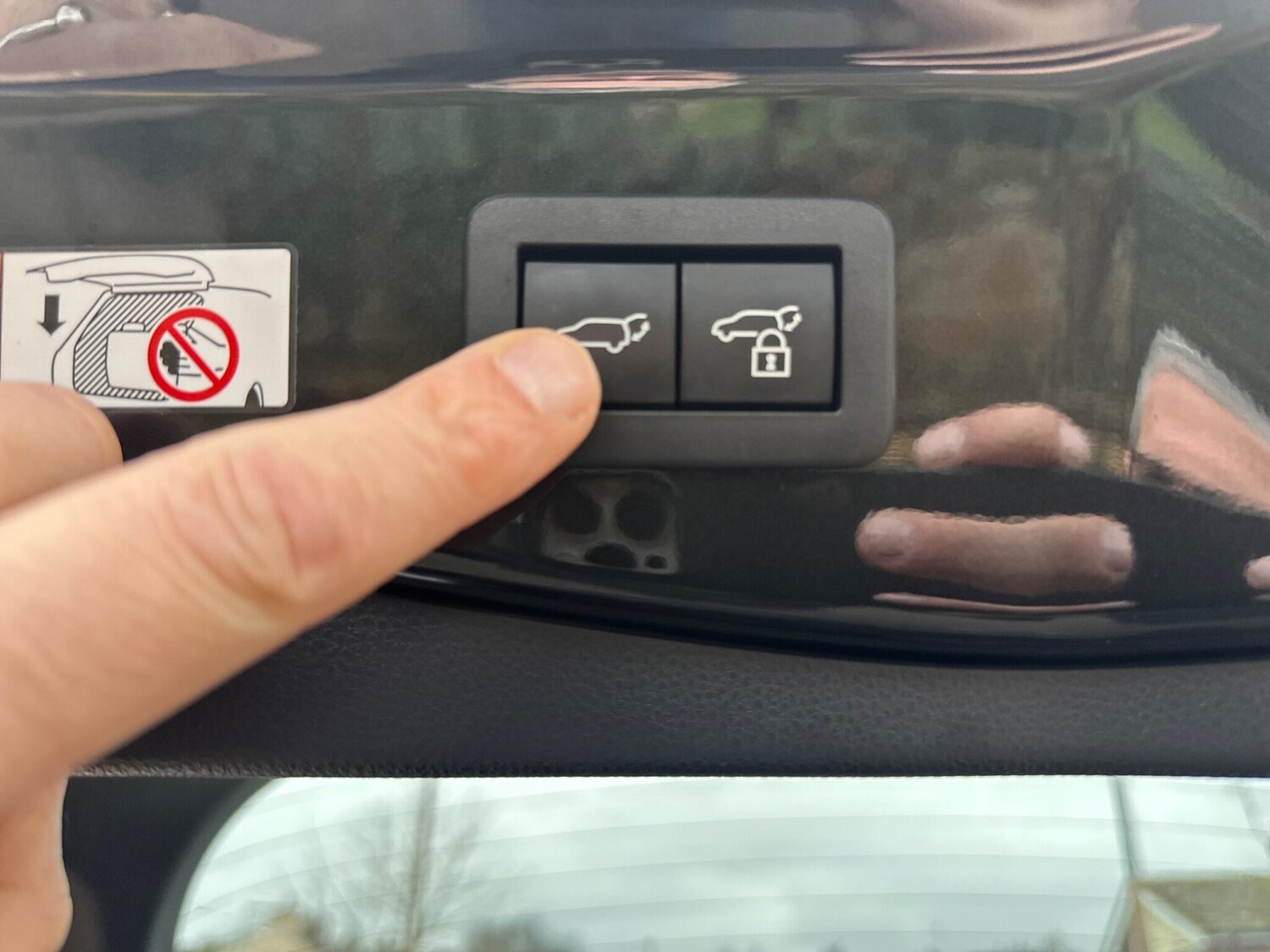 Used Toyota C-HR 2024 for sale - 77330647: Photo 32