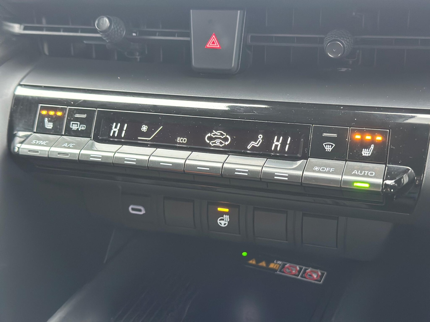 Used Toyota C-HR 2024 for sale - 77330647: Photo 41