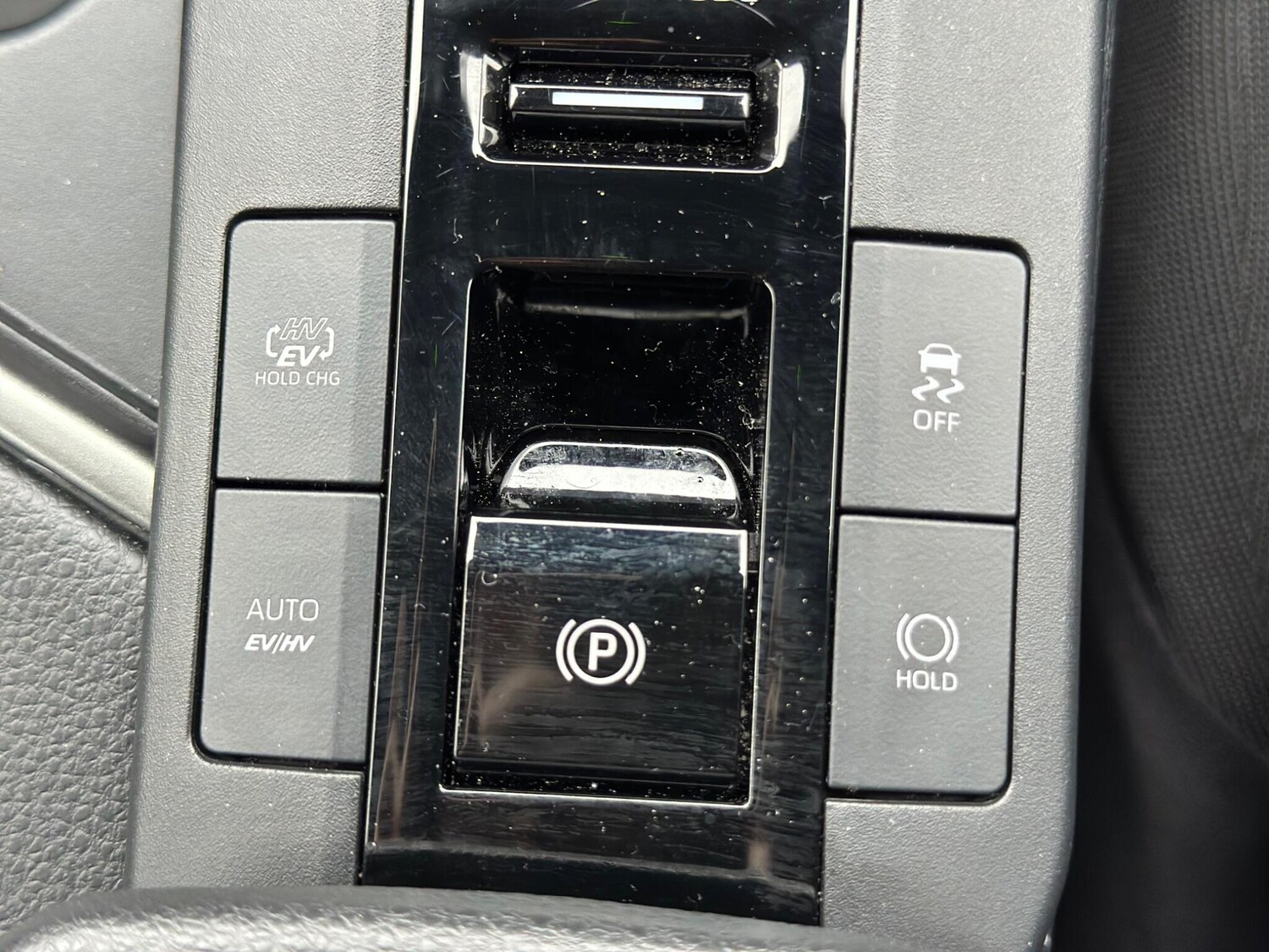 Used Toyota C-HR 2024 for sale - 77330647: Photo 46