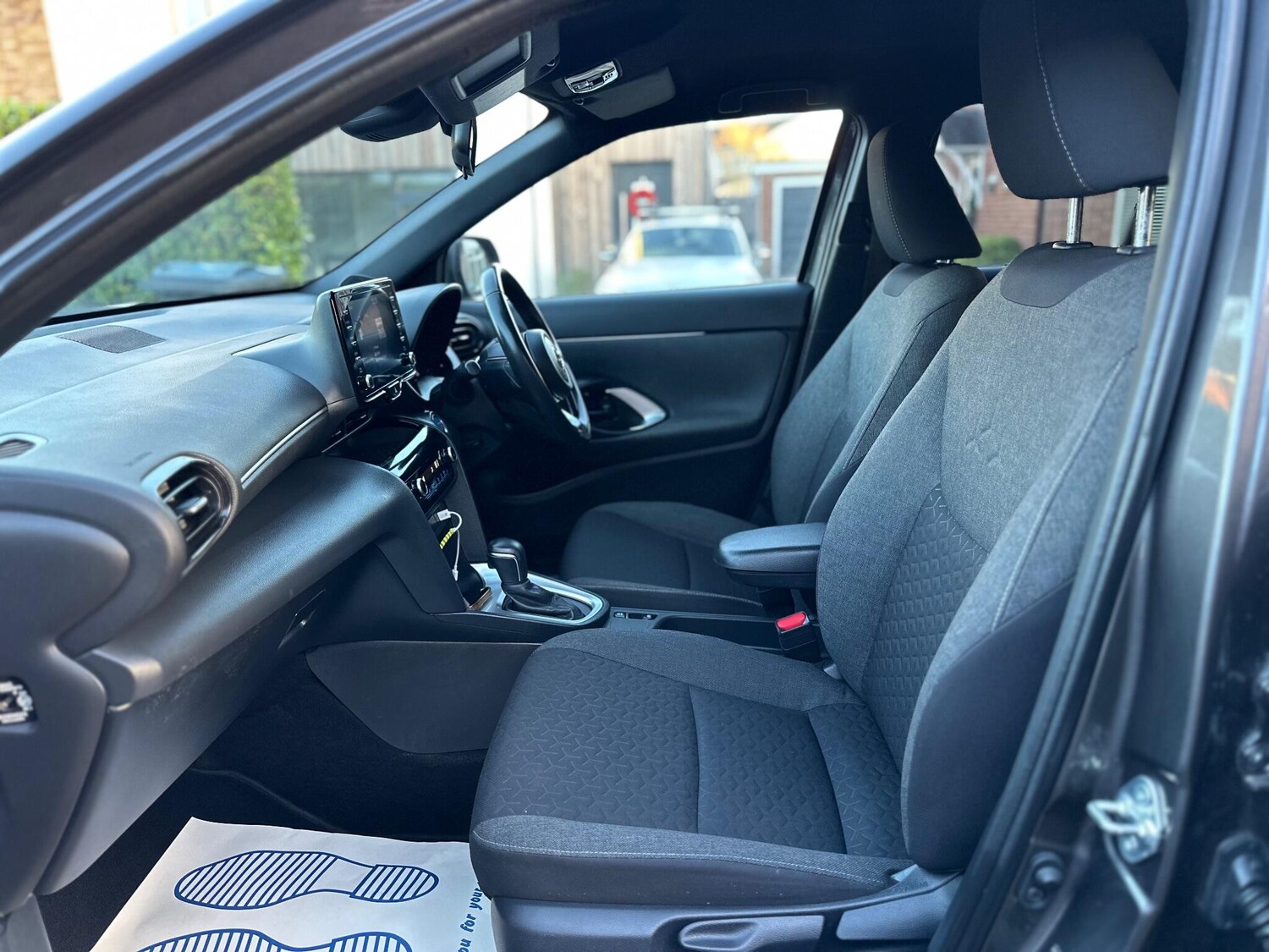 Used Toyota Yaris Cross 2022 for sale - 77854289: Photo 13