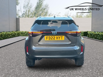 Used Toyota Yaris Cross 2022 for sale - 77854289: Photo