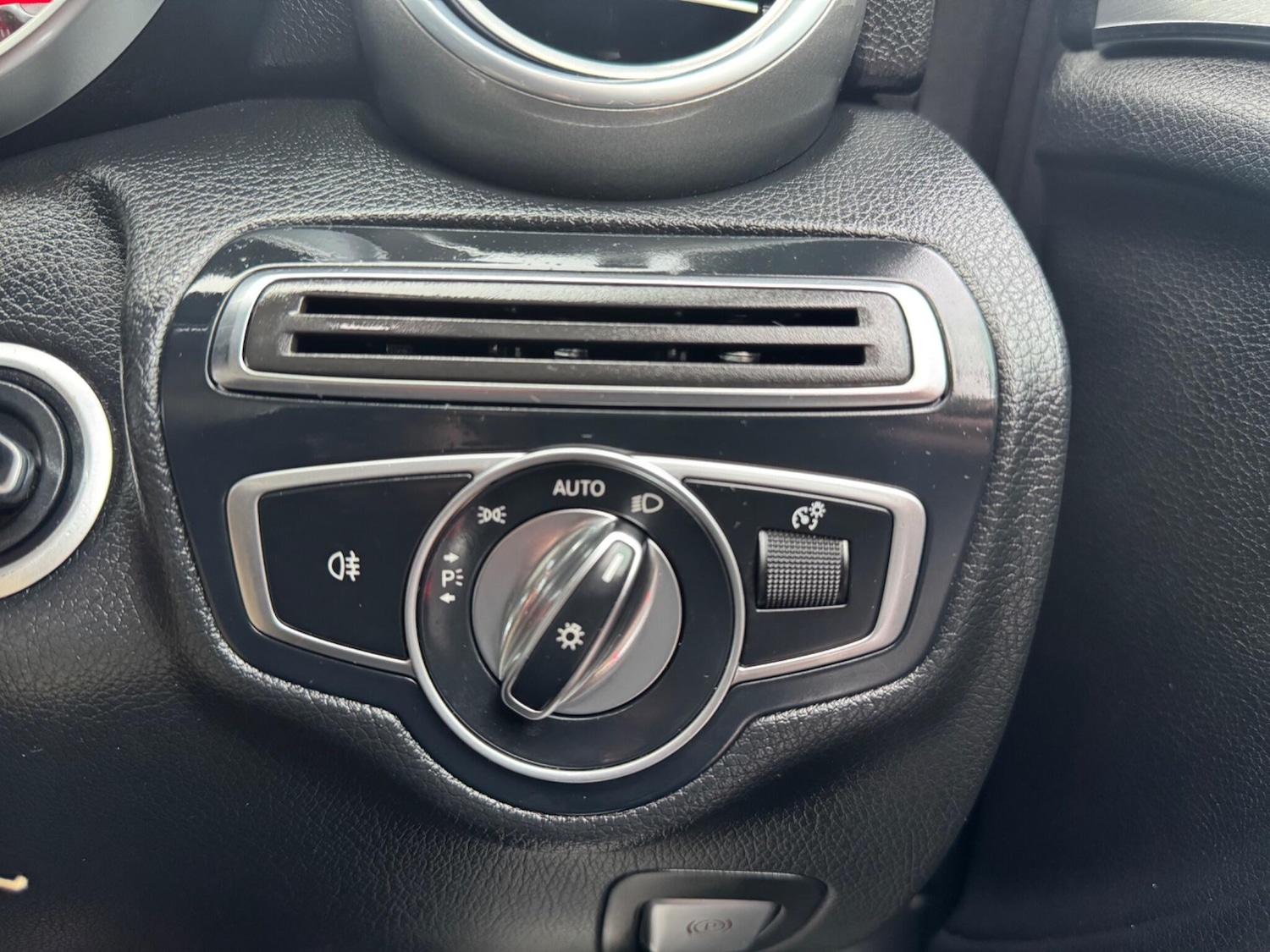 Used Mercedes-Benz C Class 2017 for sale - 78220165: Photo 17