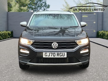 Used Volkswagen T-Roc 2020 for sale - 77658646: Photo