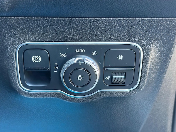 Used Mercedes-Benz GLB 2022 for sale - 76189556: Photo 64