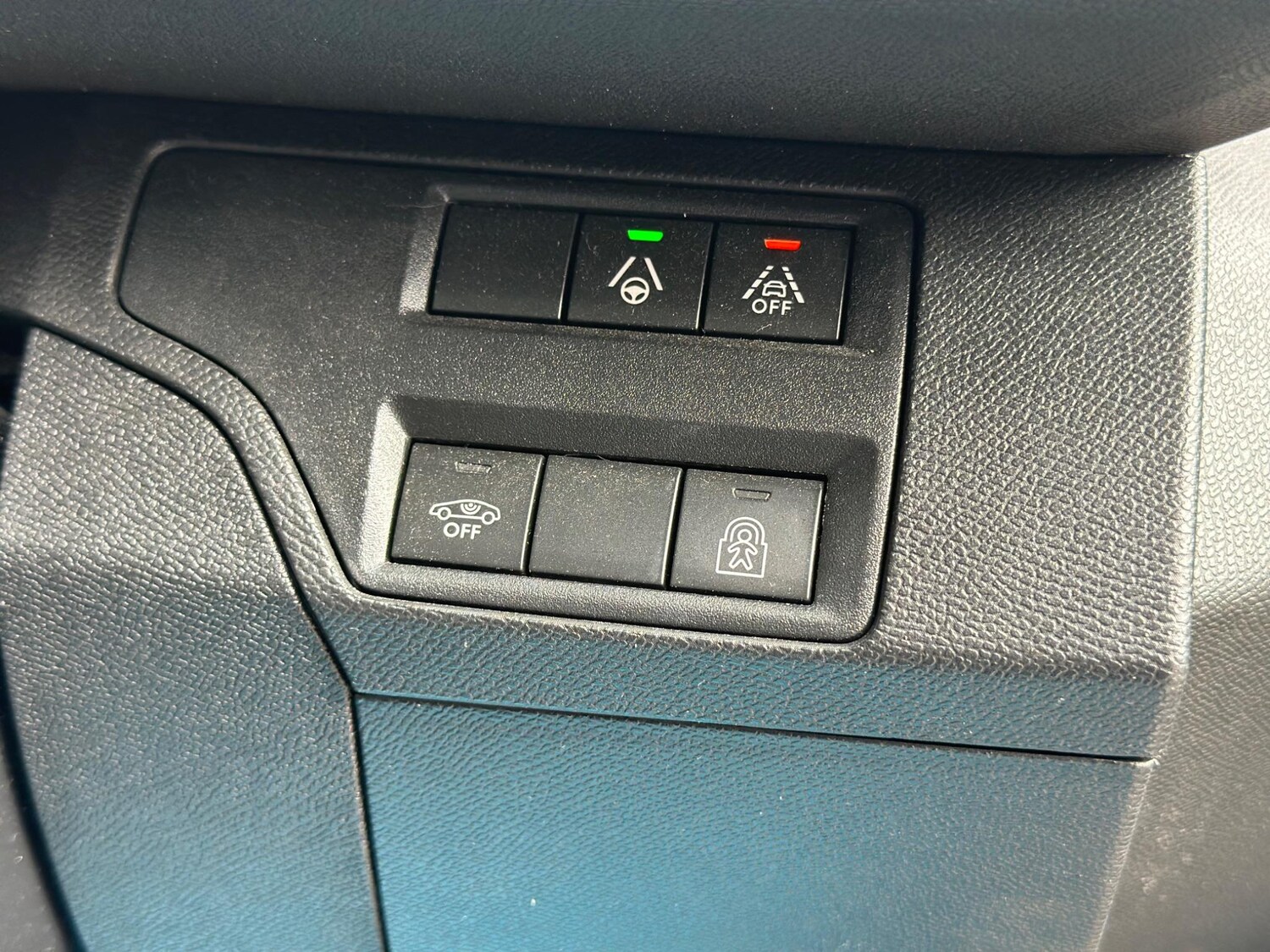 Vehicle 28