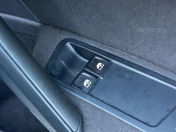 Used Volkswagen Golf 2016 for sale - 76151731: Photo 24