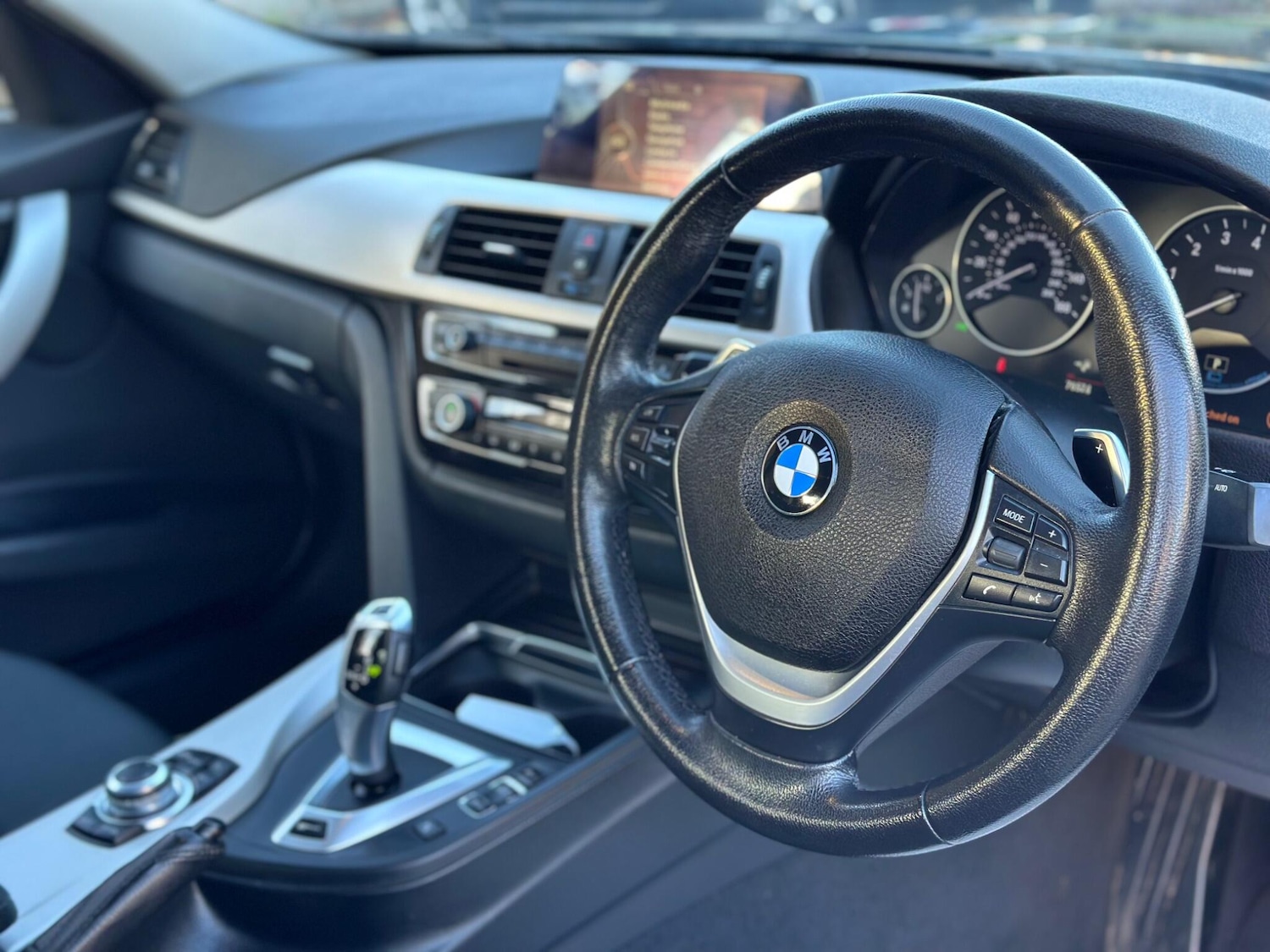 Used BMW 3 Series 2017 for sale - 76658872: Photo 27