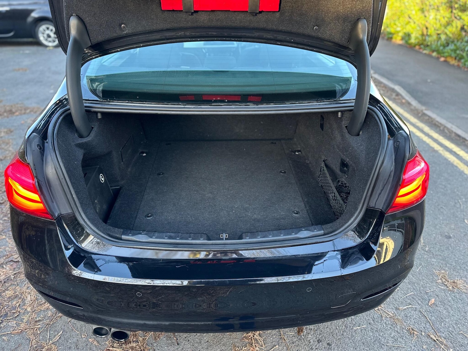 Used BMW 3 Series 2017 for sale - 76658872: Photo 30