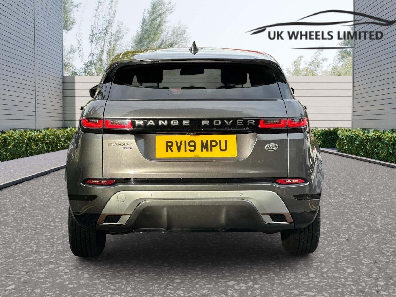 Used Land Rover Range Rover Evoque 2019 for sale - 76349534: Photo 4