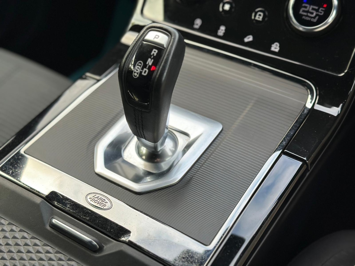 Used Land Rover Range Rover Evoque 2019 for sale - 76349534: Photo 47