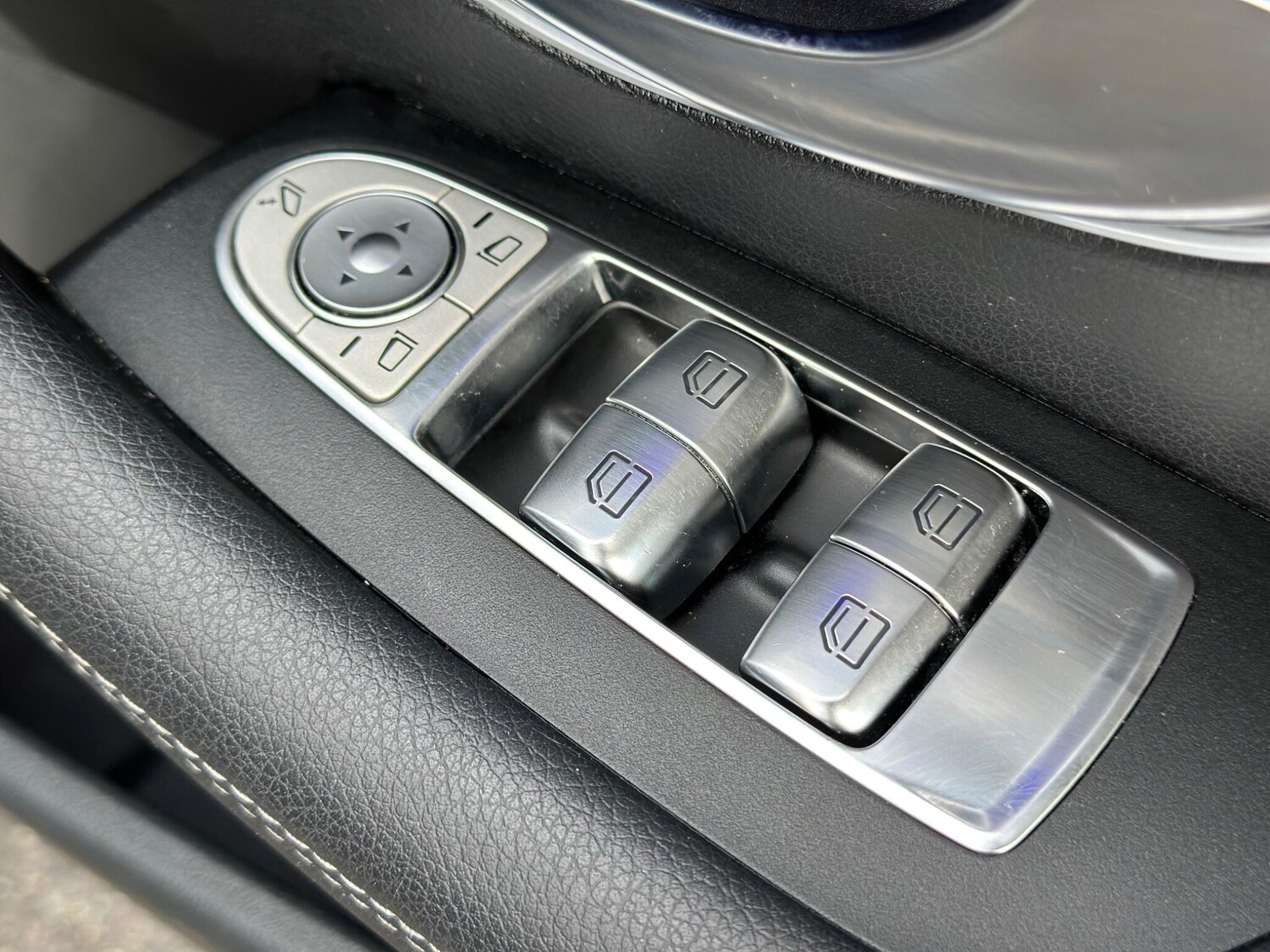 Used Mercedes-Benz E Class for sale - 77496944: Photo 15