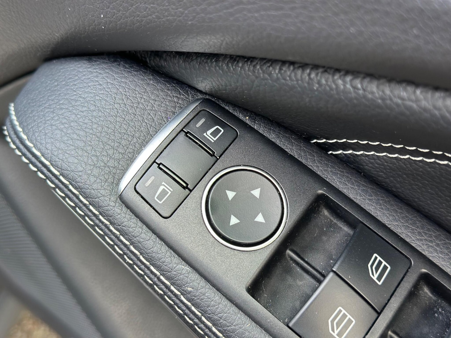 Used Mercedes-Benz GLA 2019 for sale - 77358887: Photo 37