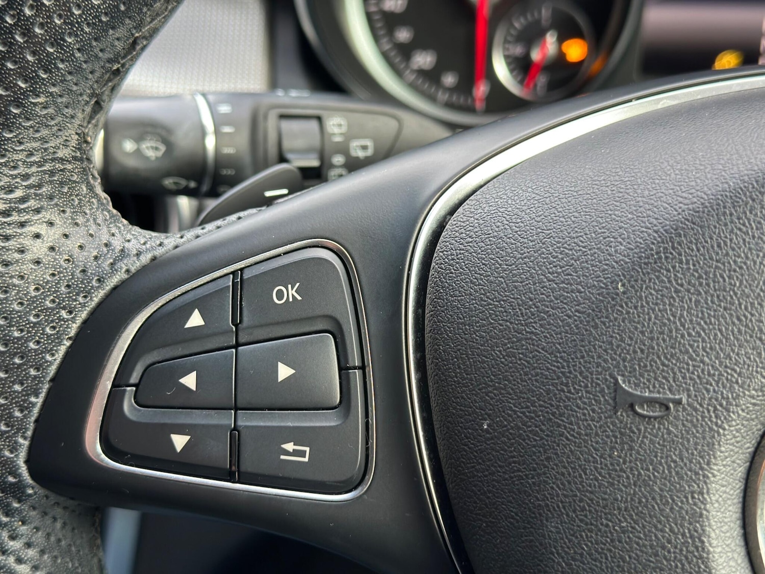 Used Mercedes-Benz GLA 2019 for sale - 77358887: Photo 48