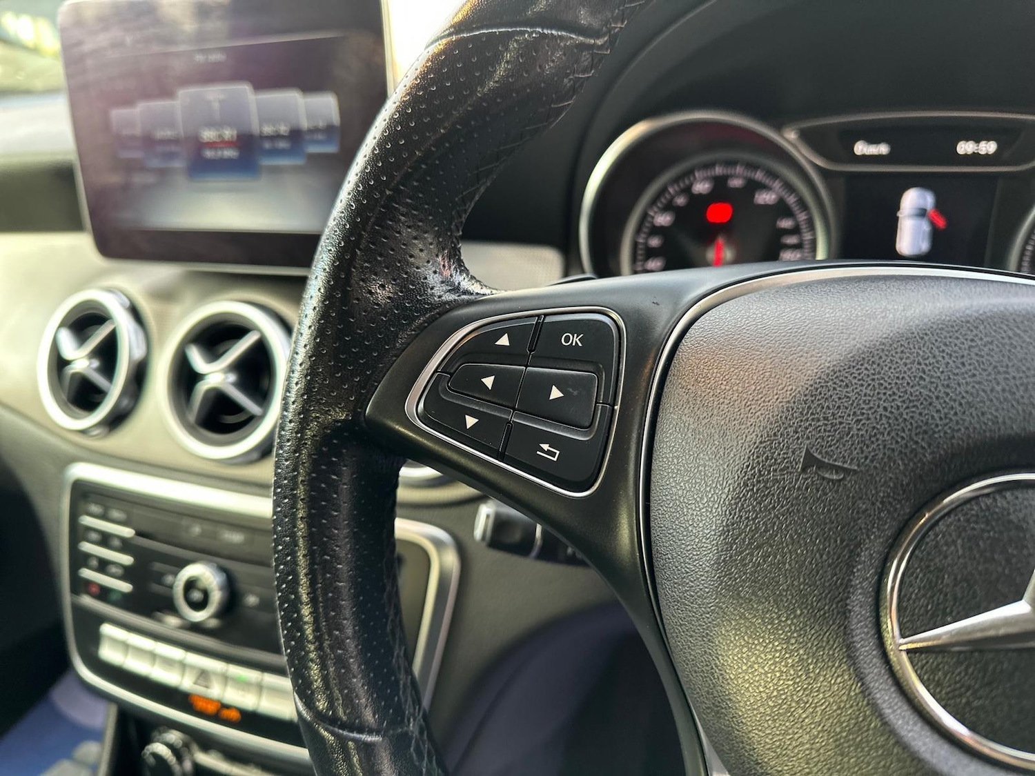 Used Mercedes-Benz GLA 2019 for sale - 77109314: Photo 23