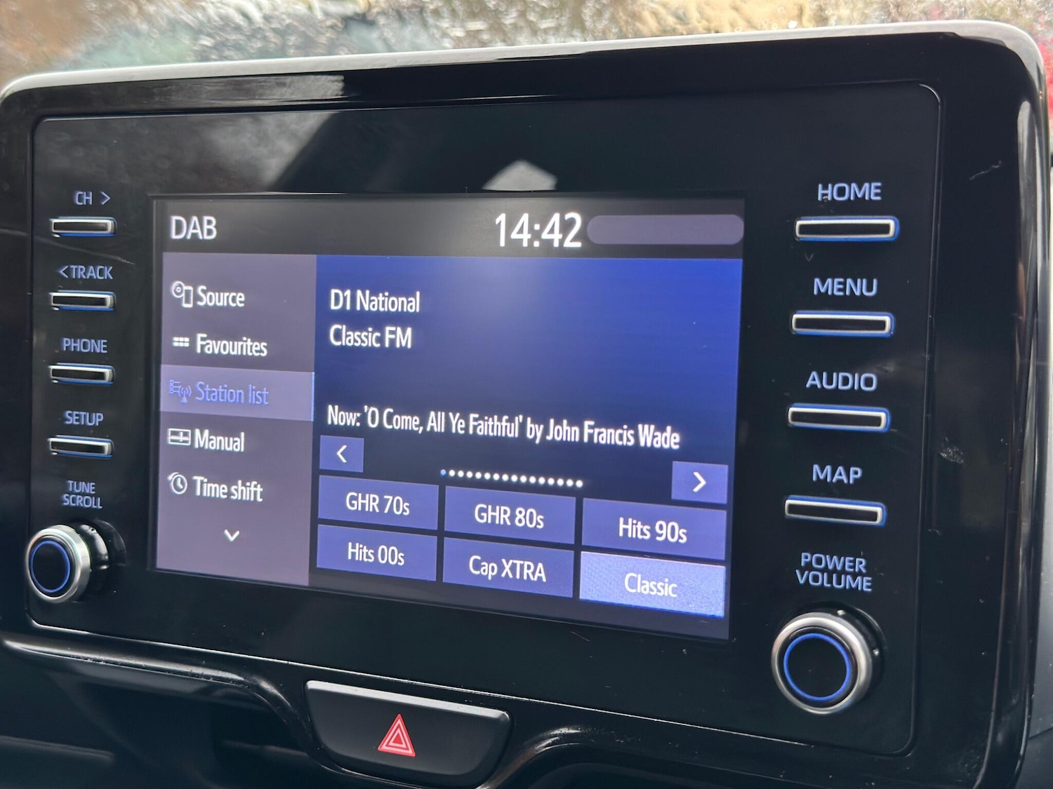 Used Toyota Yaris 2022 for sale - 76849856: Photo 34