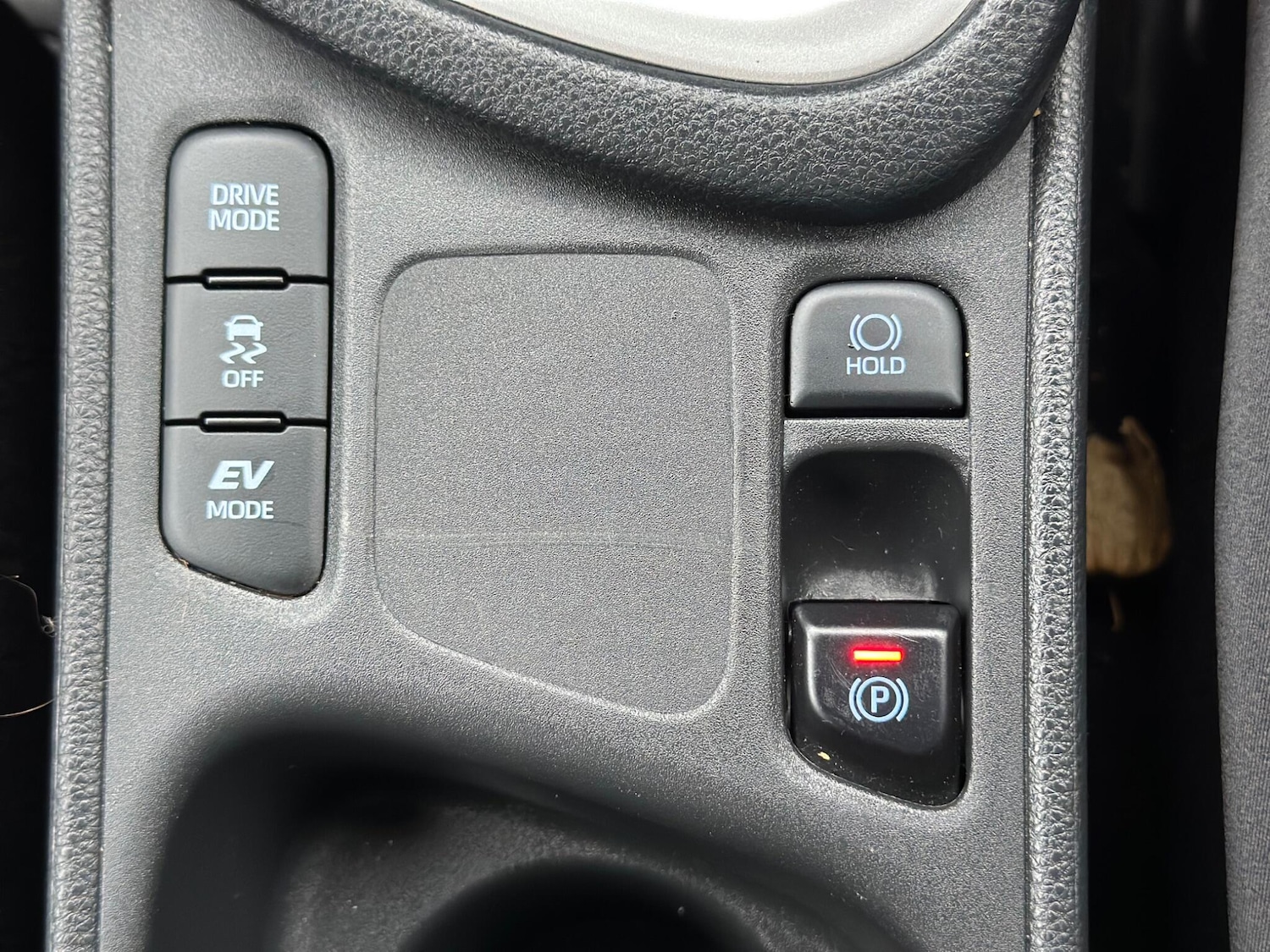 Used Toyota Yaris 2022 for sale - 76849856: Photo 40