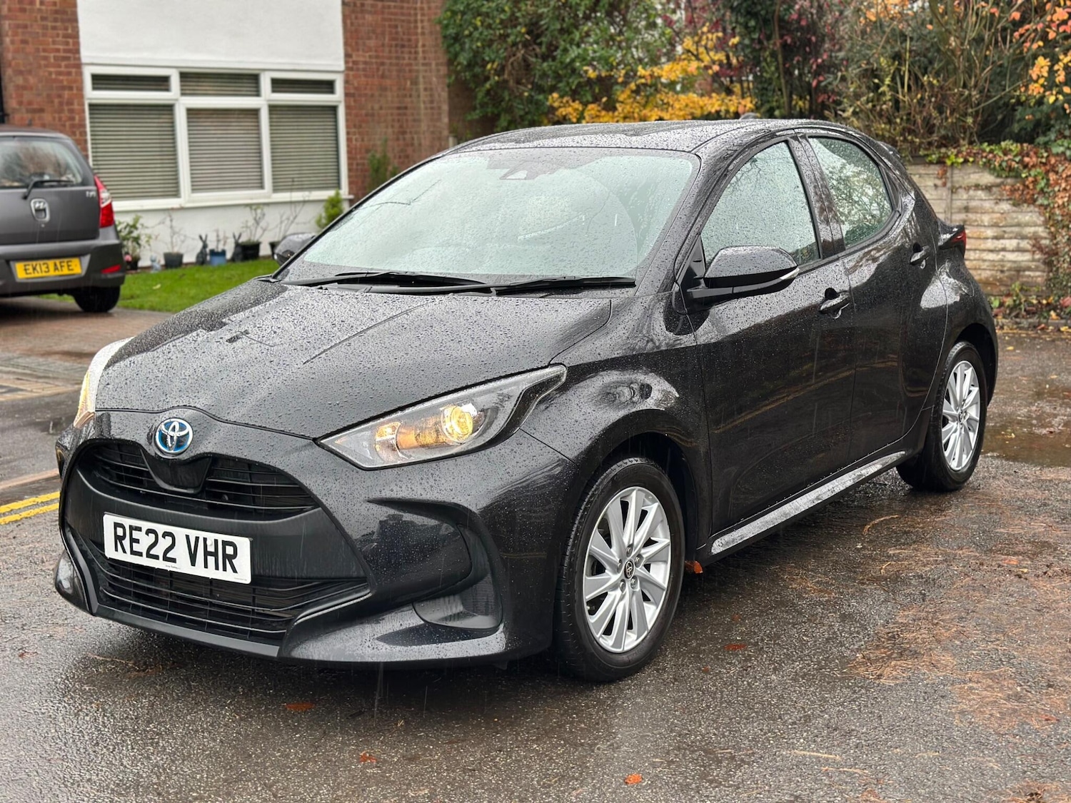 Used Toyota Yaris 2022 for sale - 76849856: Photo 7