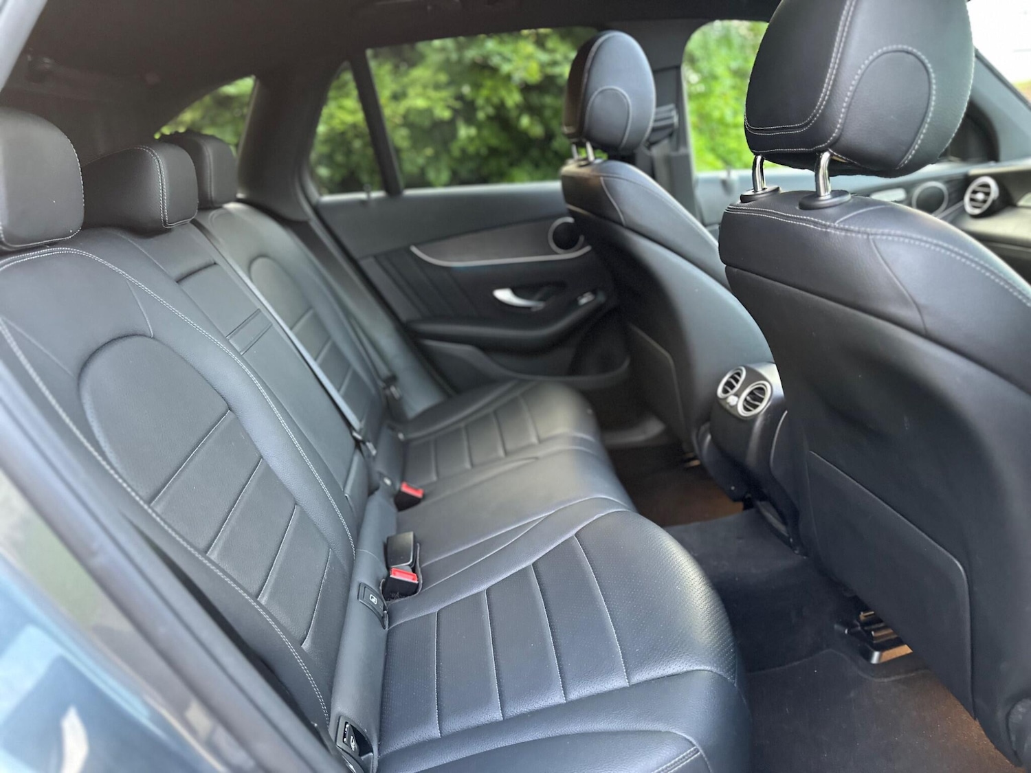 Used Mercedes-Benz GLC 2019 for sale - 76138098: Photo 24