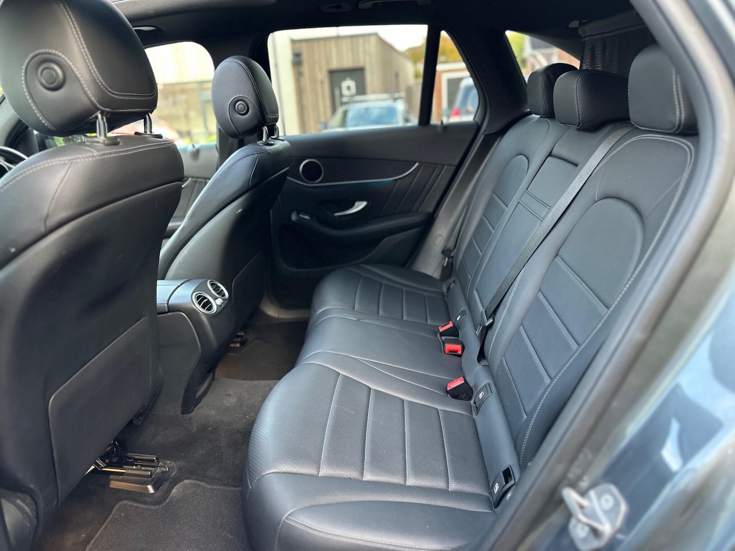 Used Mercedes-Benz GLC 2019 for sale - 76138098: Photo 28