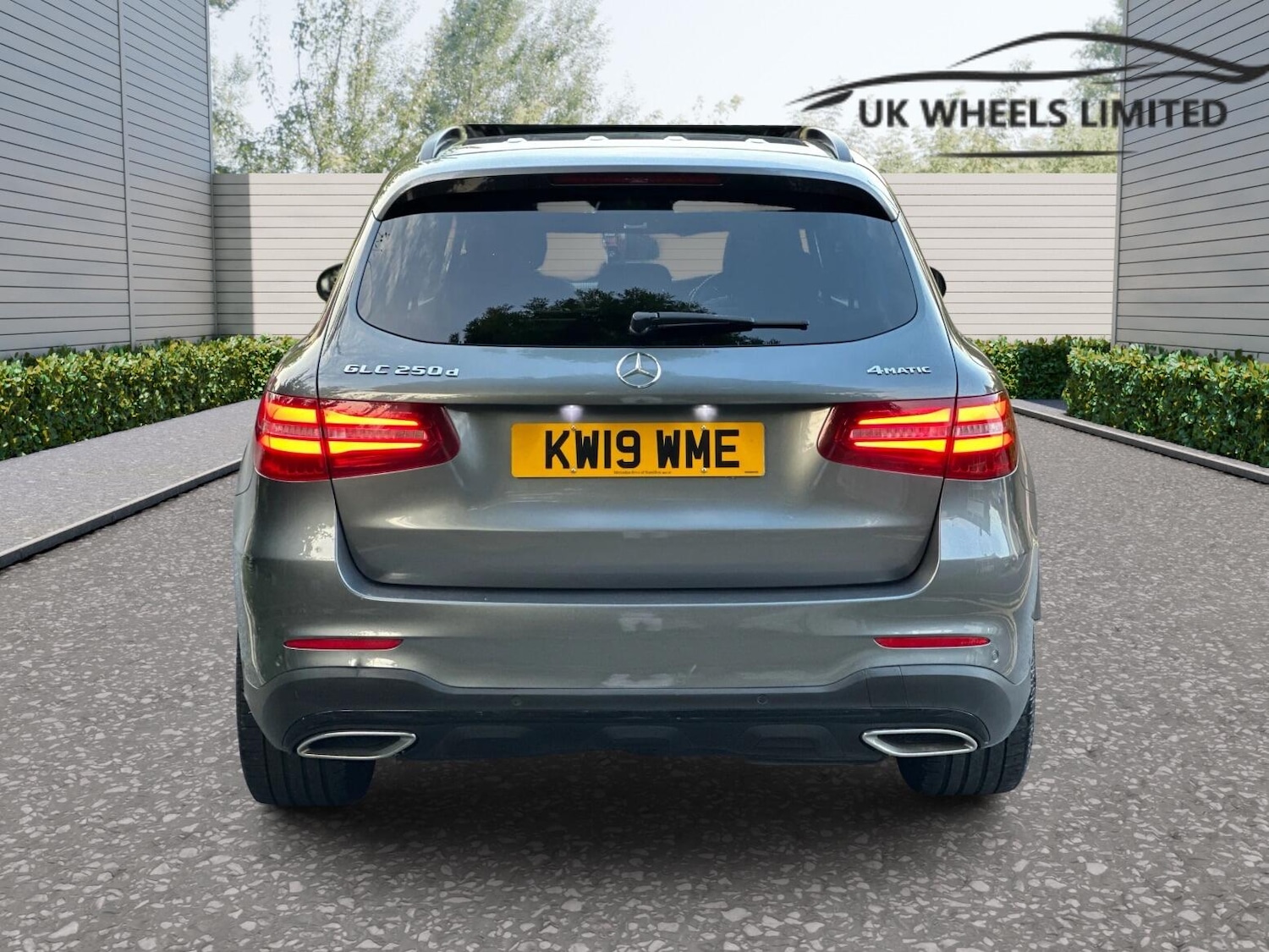 Used Mercedes-Benz GLC 2019 for sale - 76138098: Photo 4