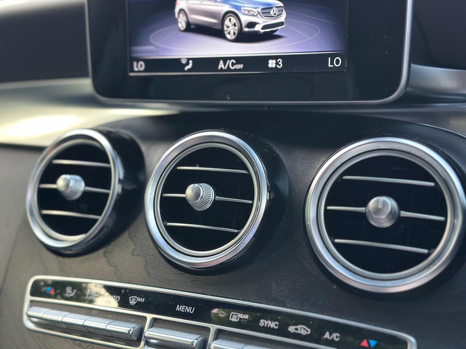 Used Mercedes-Benz GLC 2019 for sale - 76138098: Photo 43