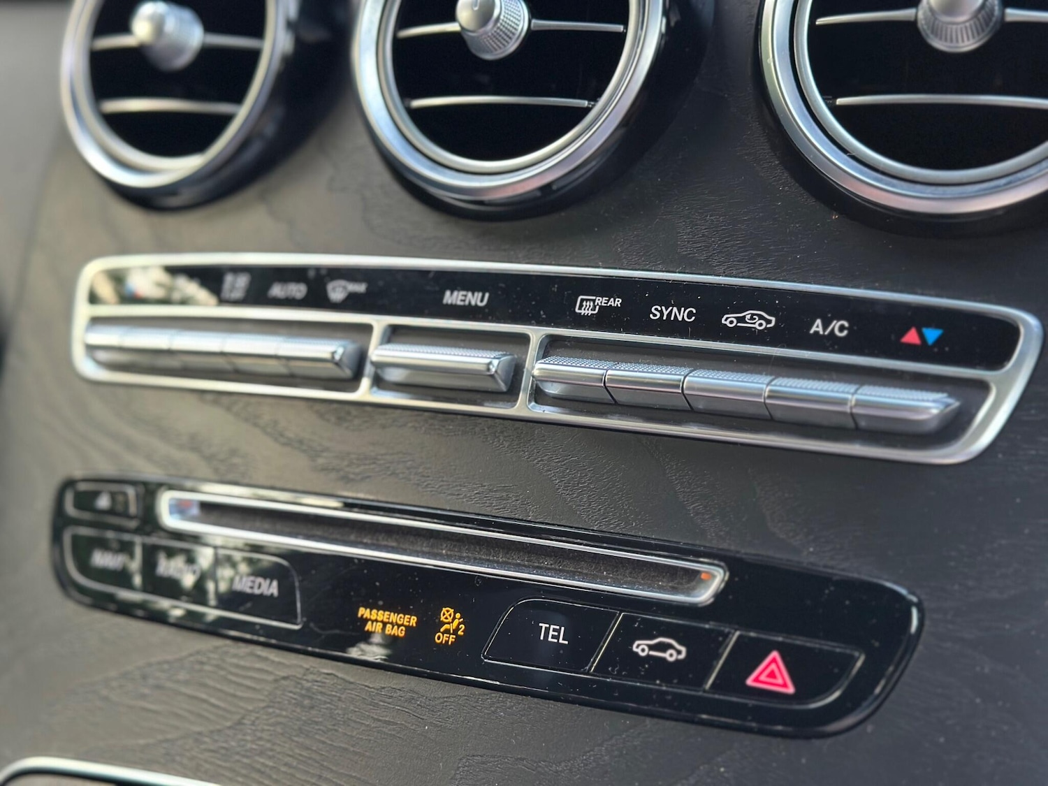 Used Mercedes-Benz GLC 2019 for sale - 76138098: Photo 44