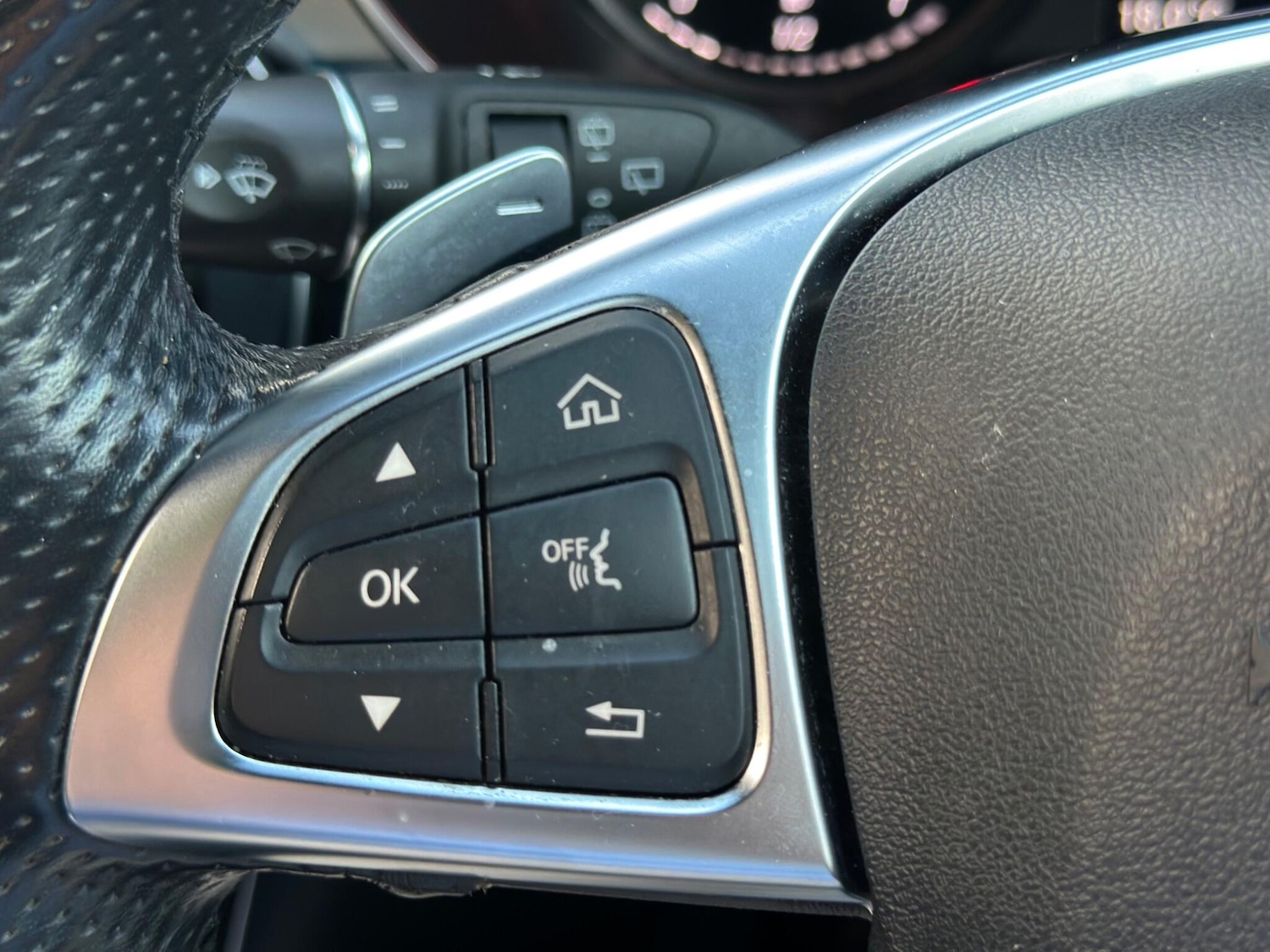 Used Mercedes-Benz GLC 2019 for sale - 76138098: Photo 53