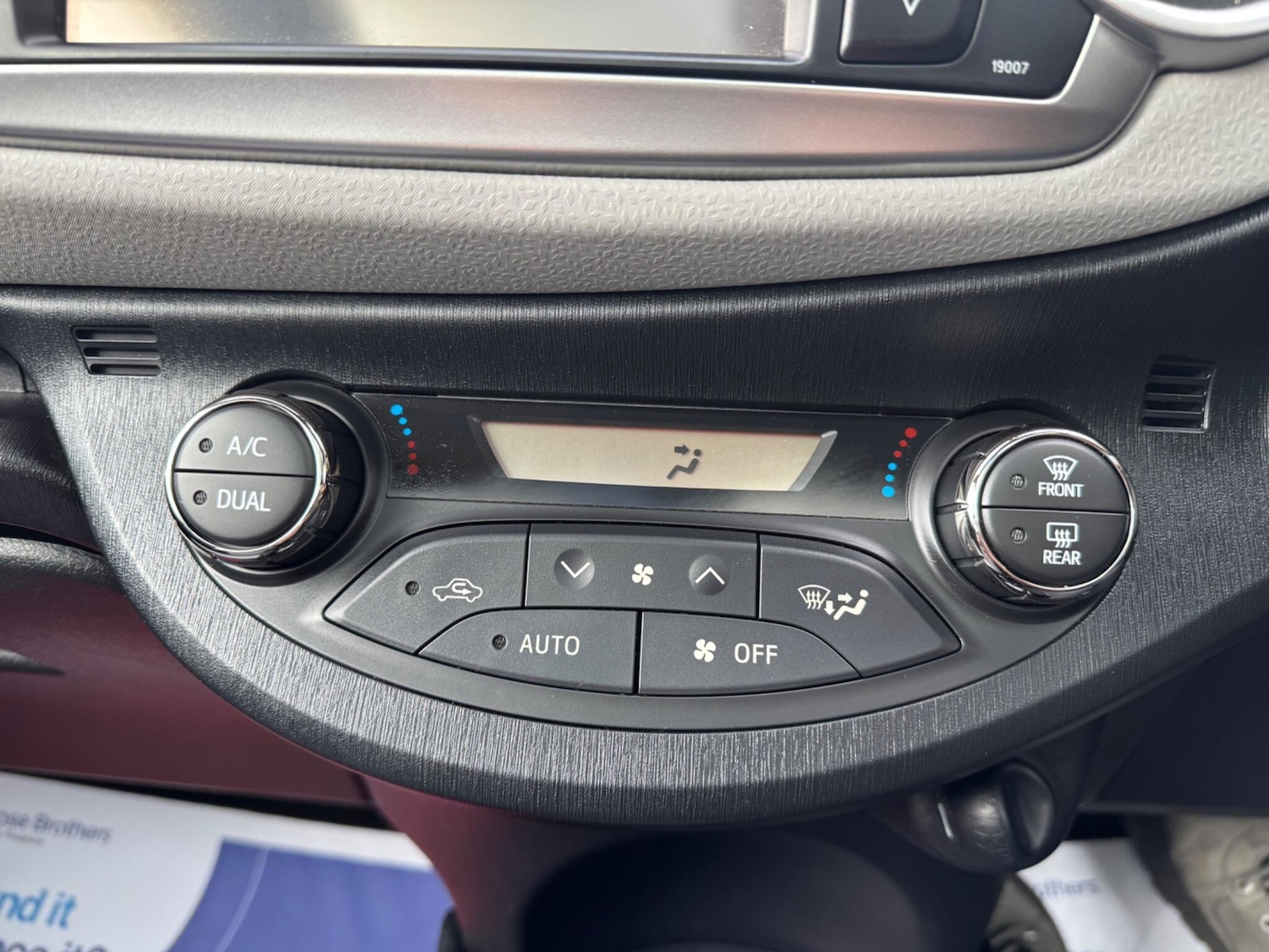 Used Toyota Yaris 2013 for sale - 76440307: Photo 25