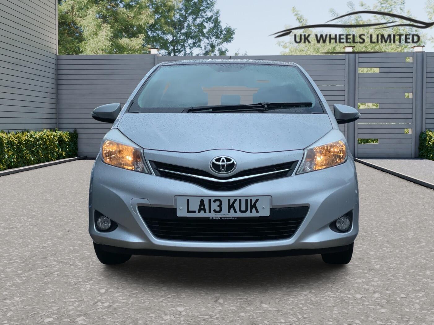 Used Toyota Yaris 2013 for sale - 76440307: Photo 34