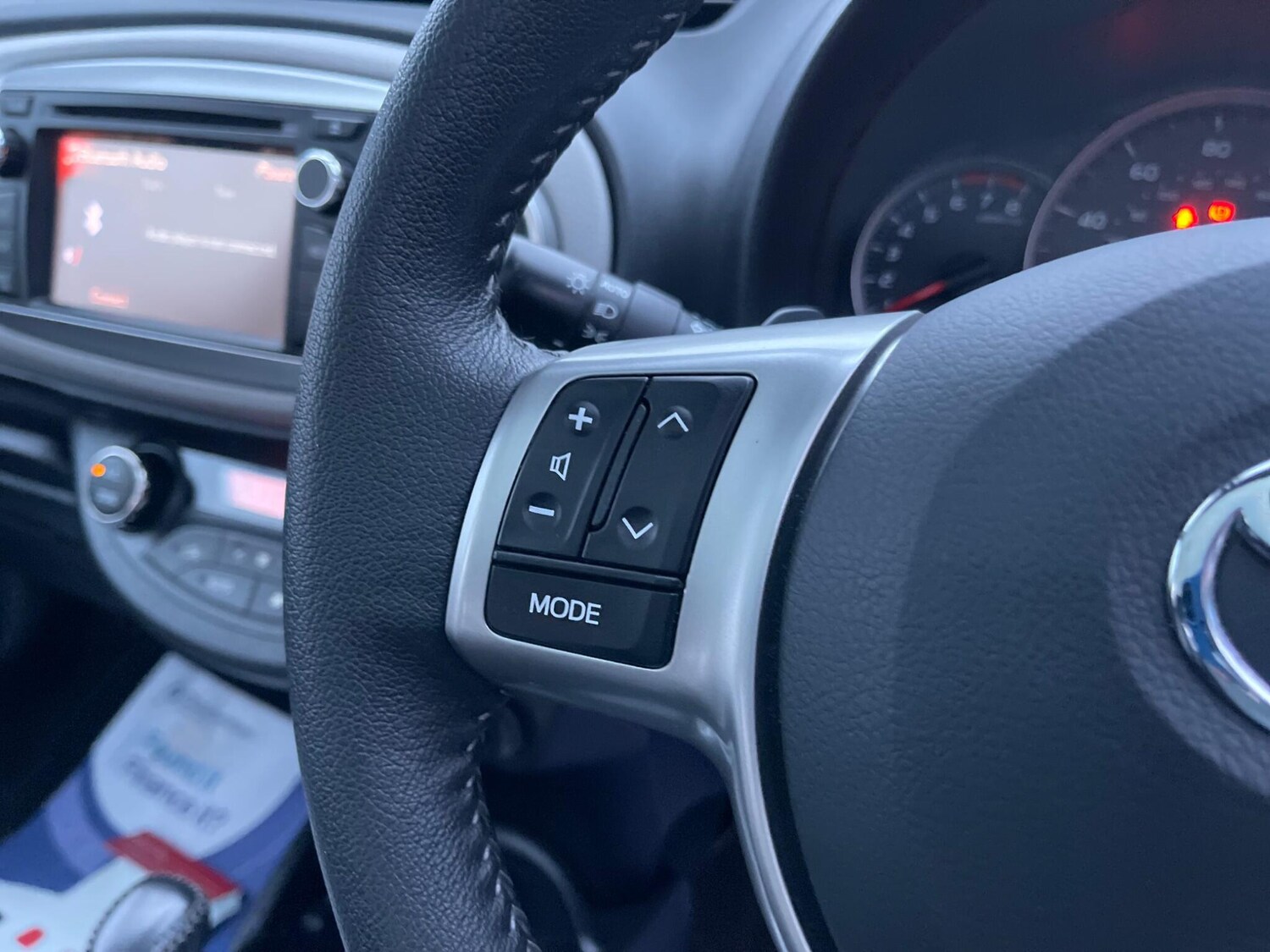 Used Toyota Yaris 2013 for sale - 76765791: Photo 42