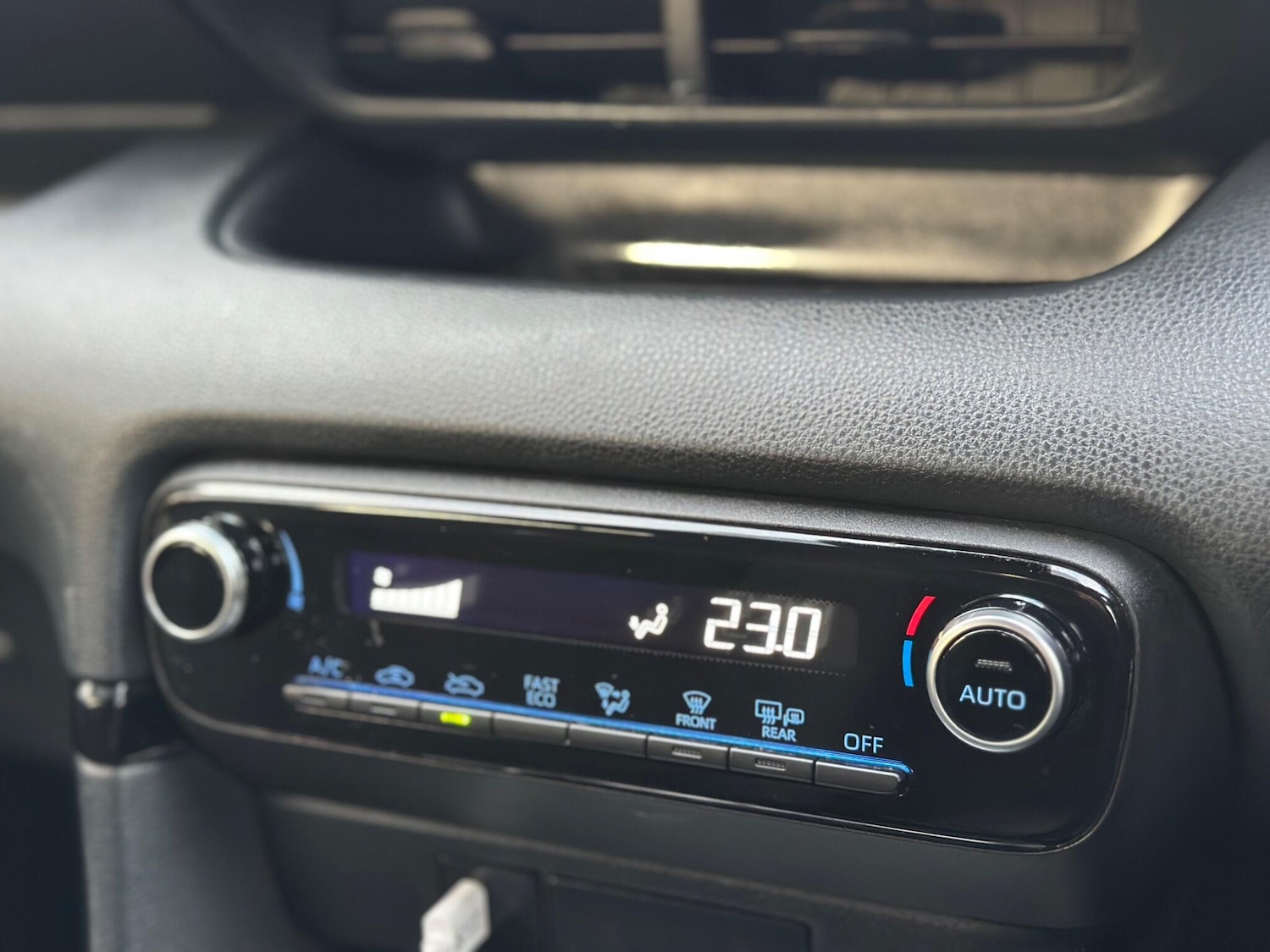 Used Toyota Yaris 2022 for sale - 76473166: Photo 41