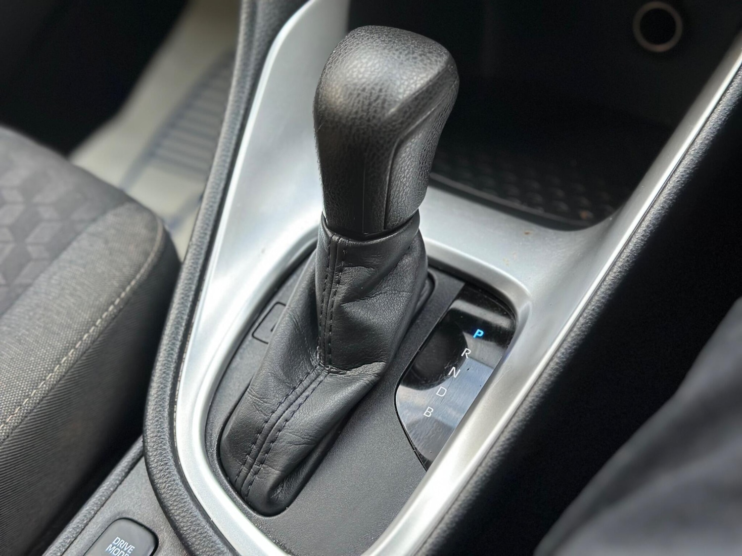 Used Toyota Yaris 2022 for sale - 76473166: Photo 42