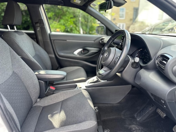 Used Toyota Yaris Cross 2021 for sale - 74989283: Photo 17