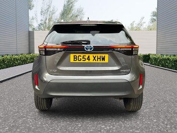 Used Toyota Yaris Cross 2022 for sale - 76998996: Photo