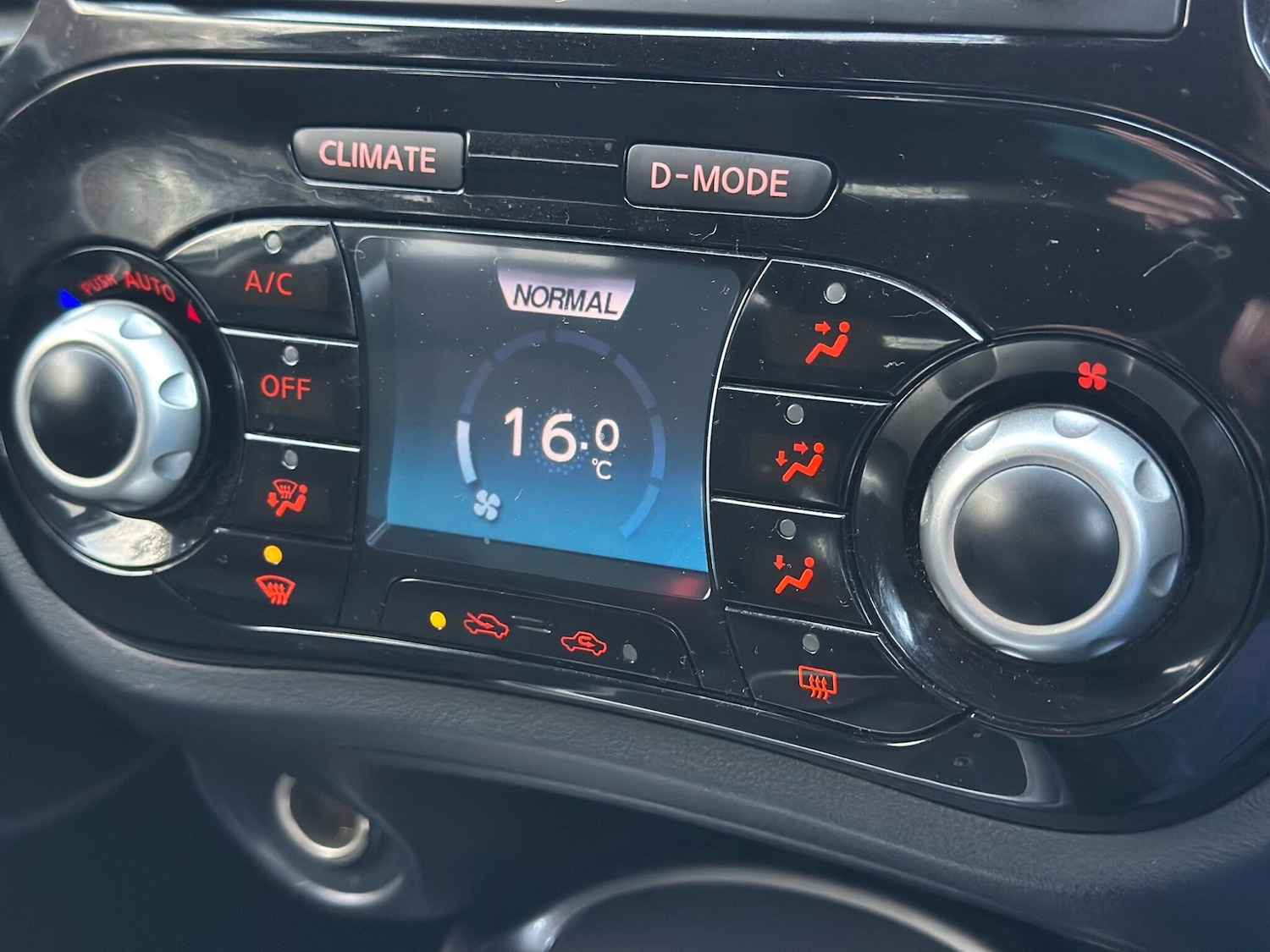 Used Nissan Juke 2015 for sale - 78019887: Photo 44