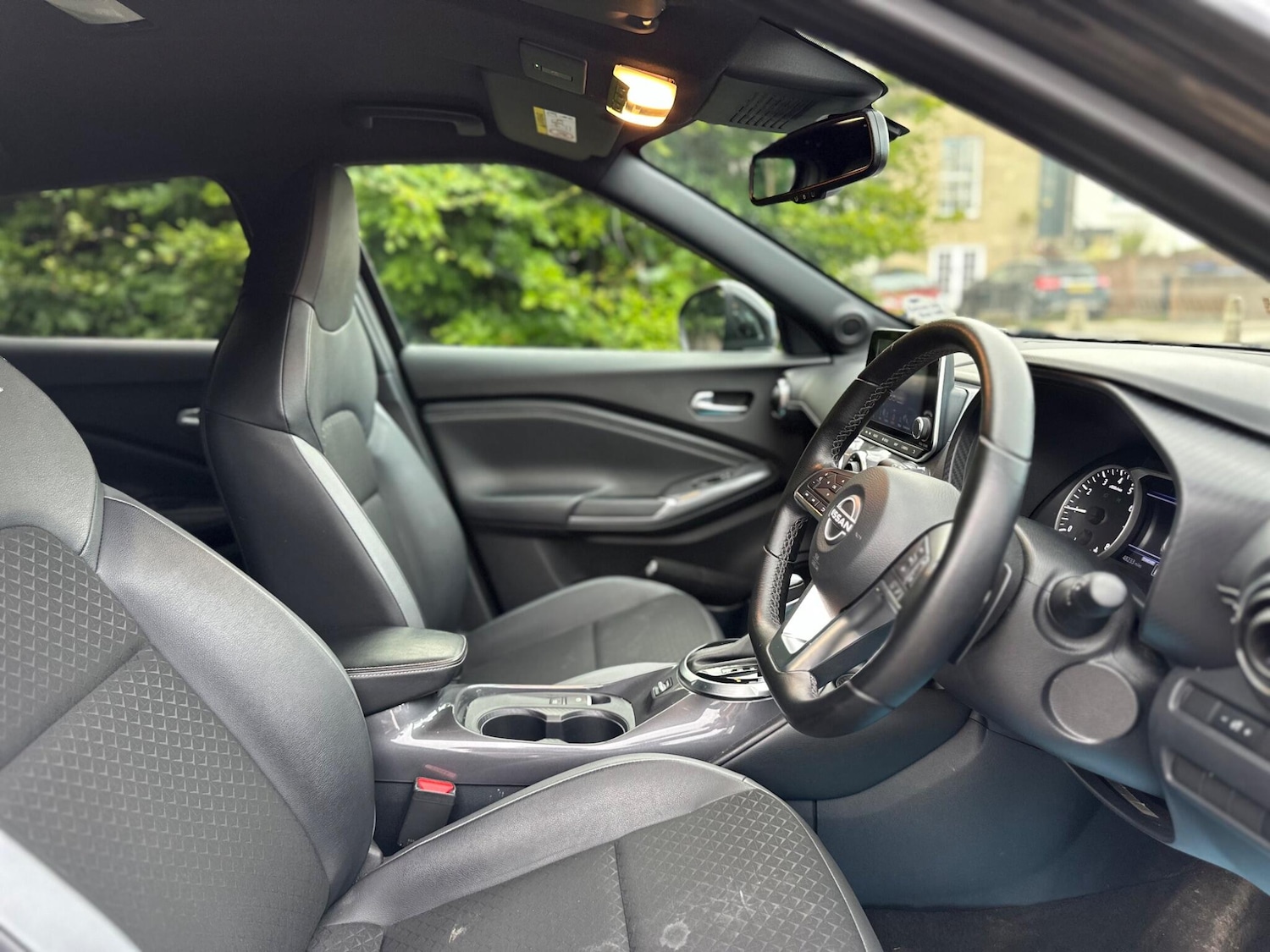 Used Nissan Juke 2023 for sale - 76109601: Photo 19