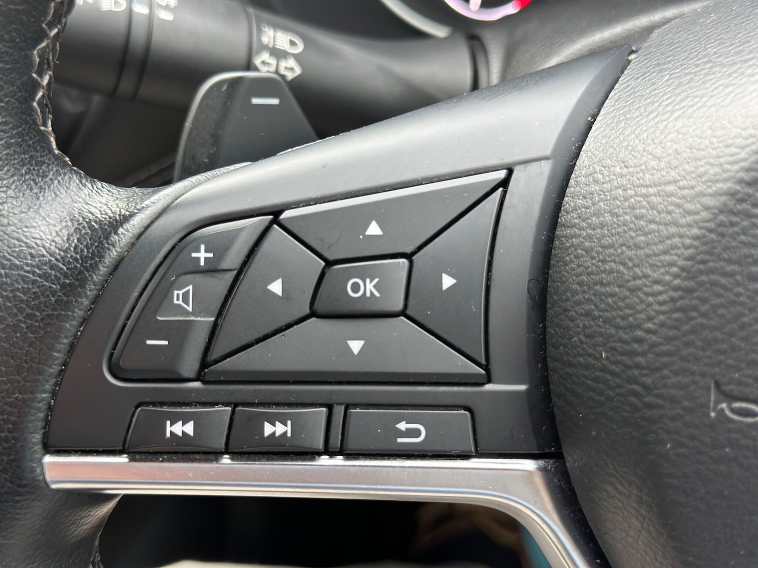 Used Nissan Juke 2023 for sale - 76109601: Photo 44