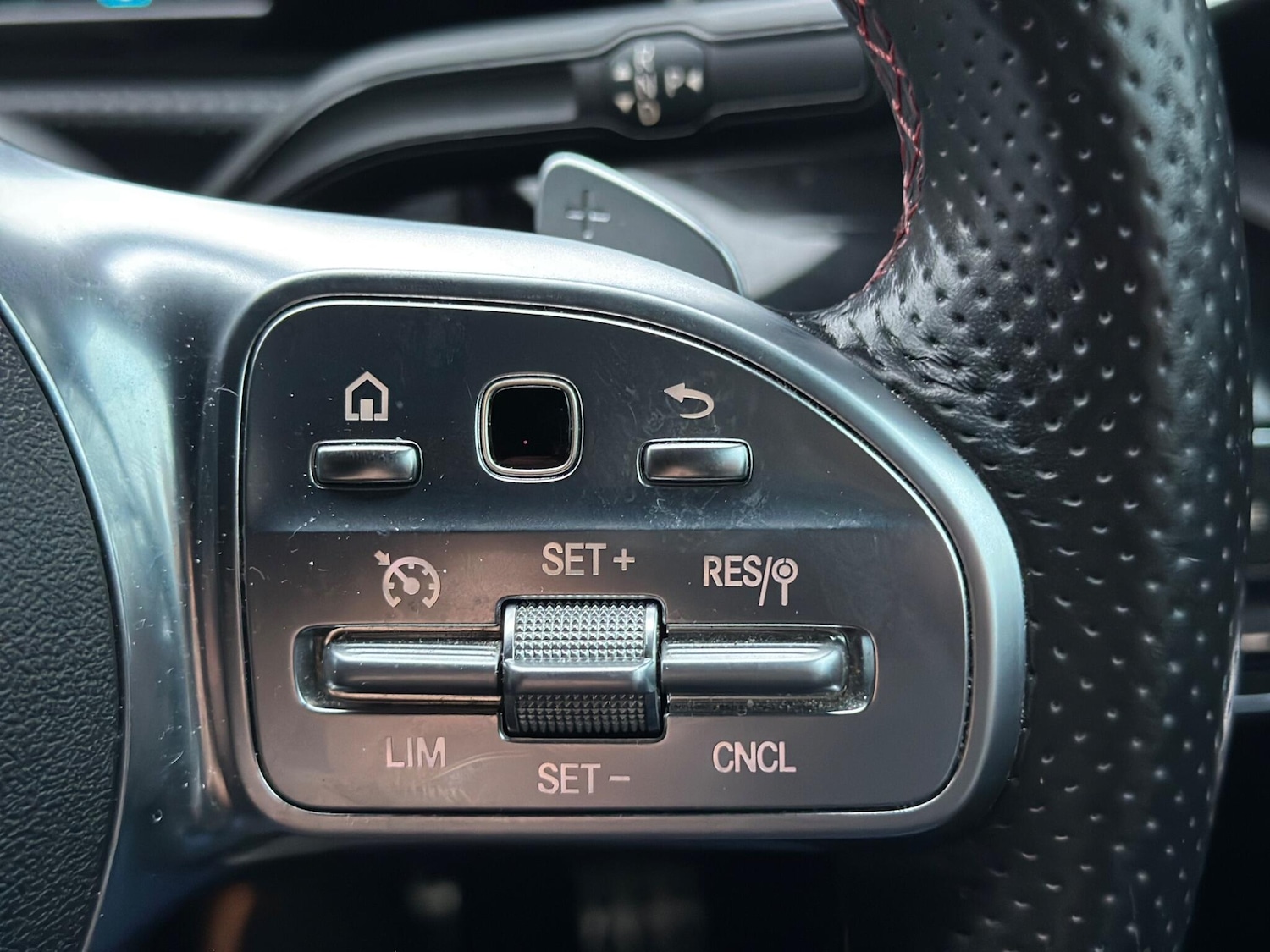 Used Mercedes-Benz A-Class 2018 for sale - 76573532: Photo 52