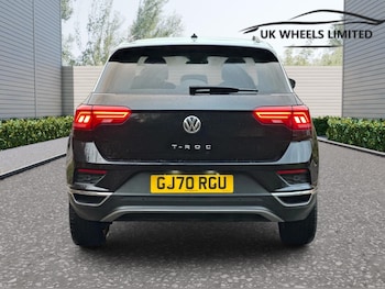 Used Volkswagen T-Roc 2020 for sale - 76752818: Photo