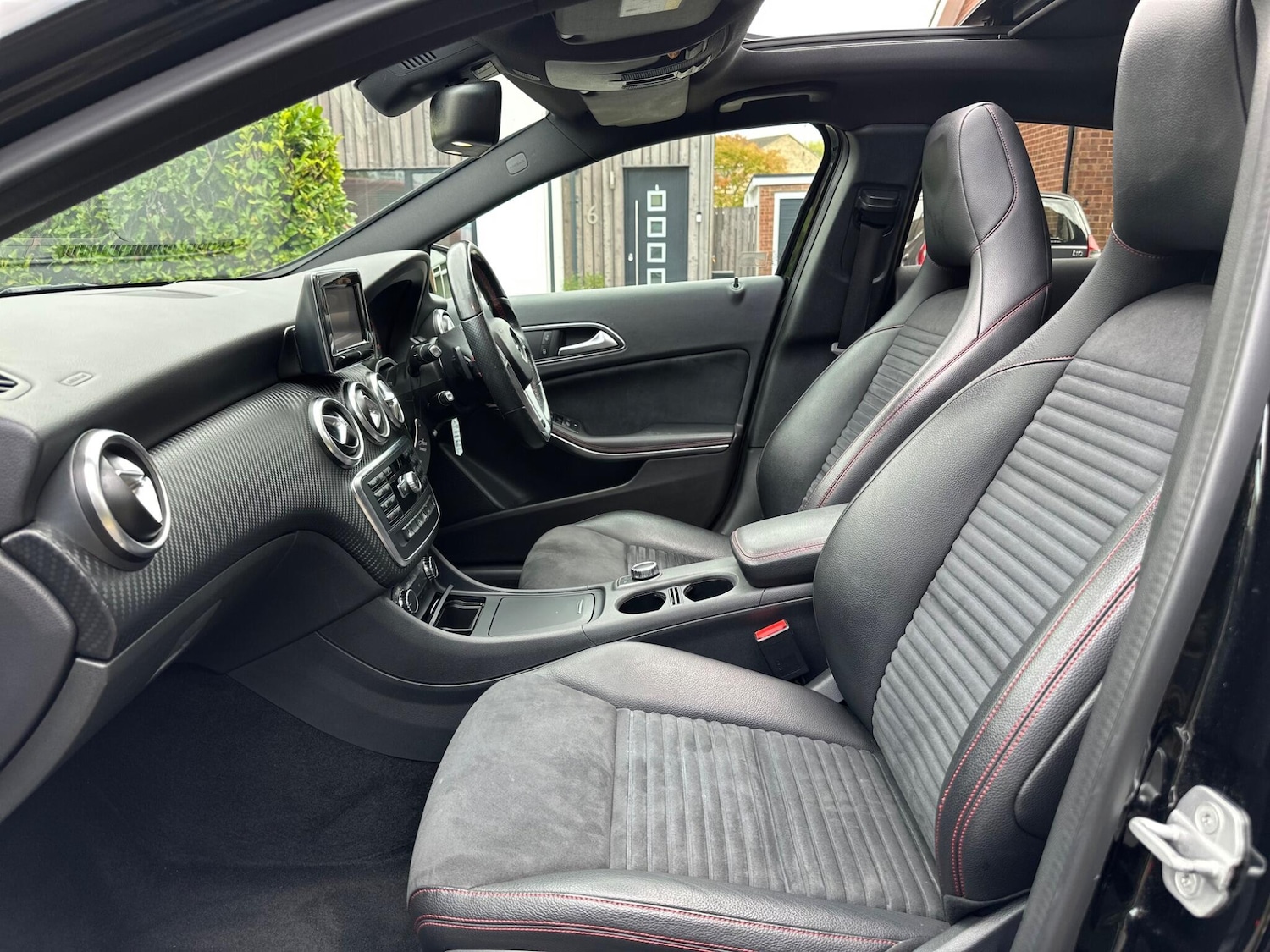 Used Mercedes-Benz A-Class 2013 for sale - 76073153: Photo 25