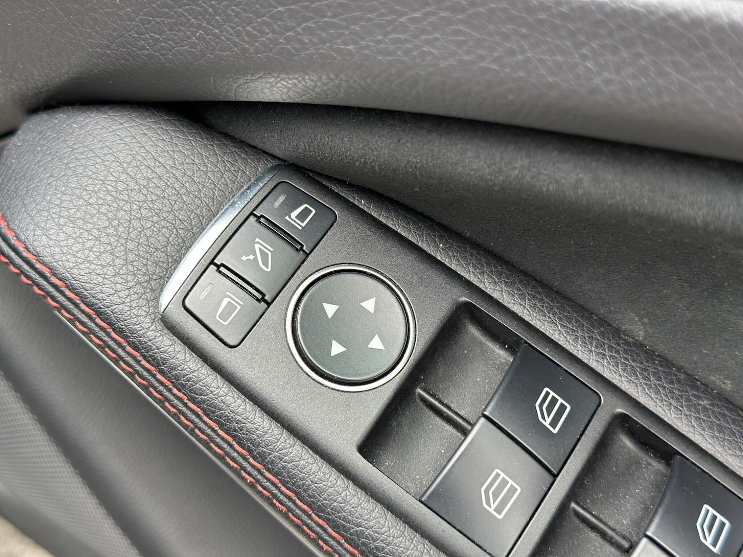 Used Mercedes-Benz A-Class 2013 for sale - 76073153: Photo 30