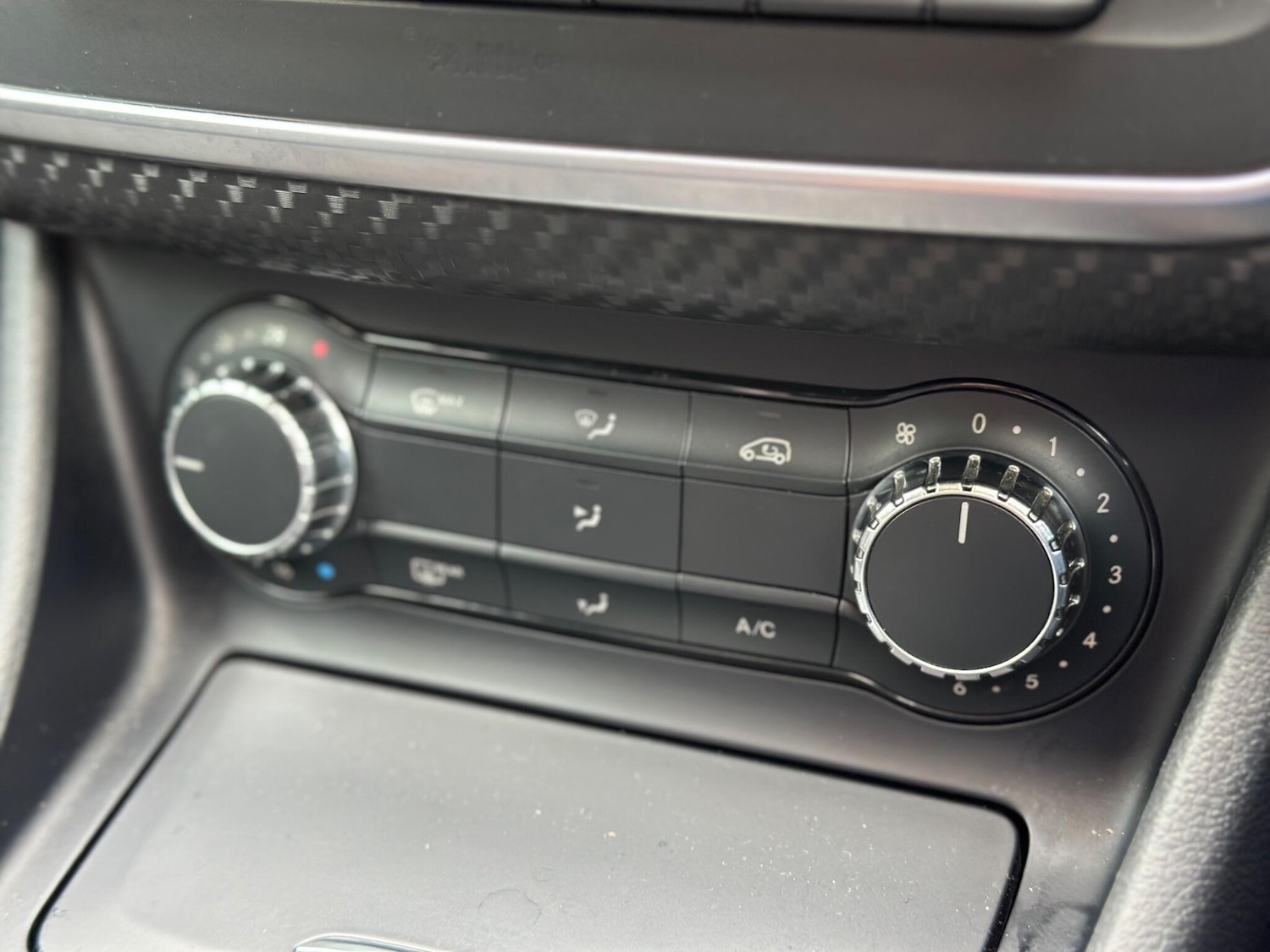 Used Mercedes-Benz A-Class 2013 for sale - 76073153: Photo 41