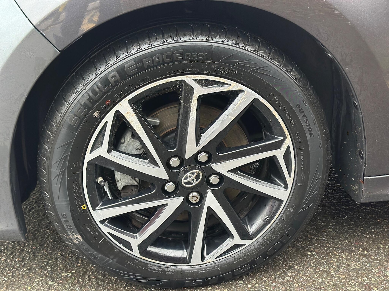 Used Toyota Yaris 2020 for sale - 77376064: Photo 54